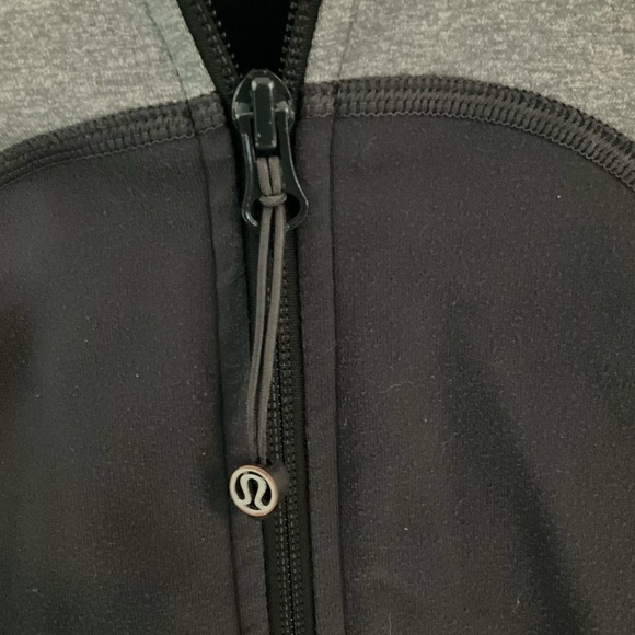 Lululemon In Stride Jacket Charcoal Gray Size 2 - Picture 9 of 11